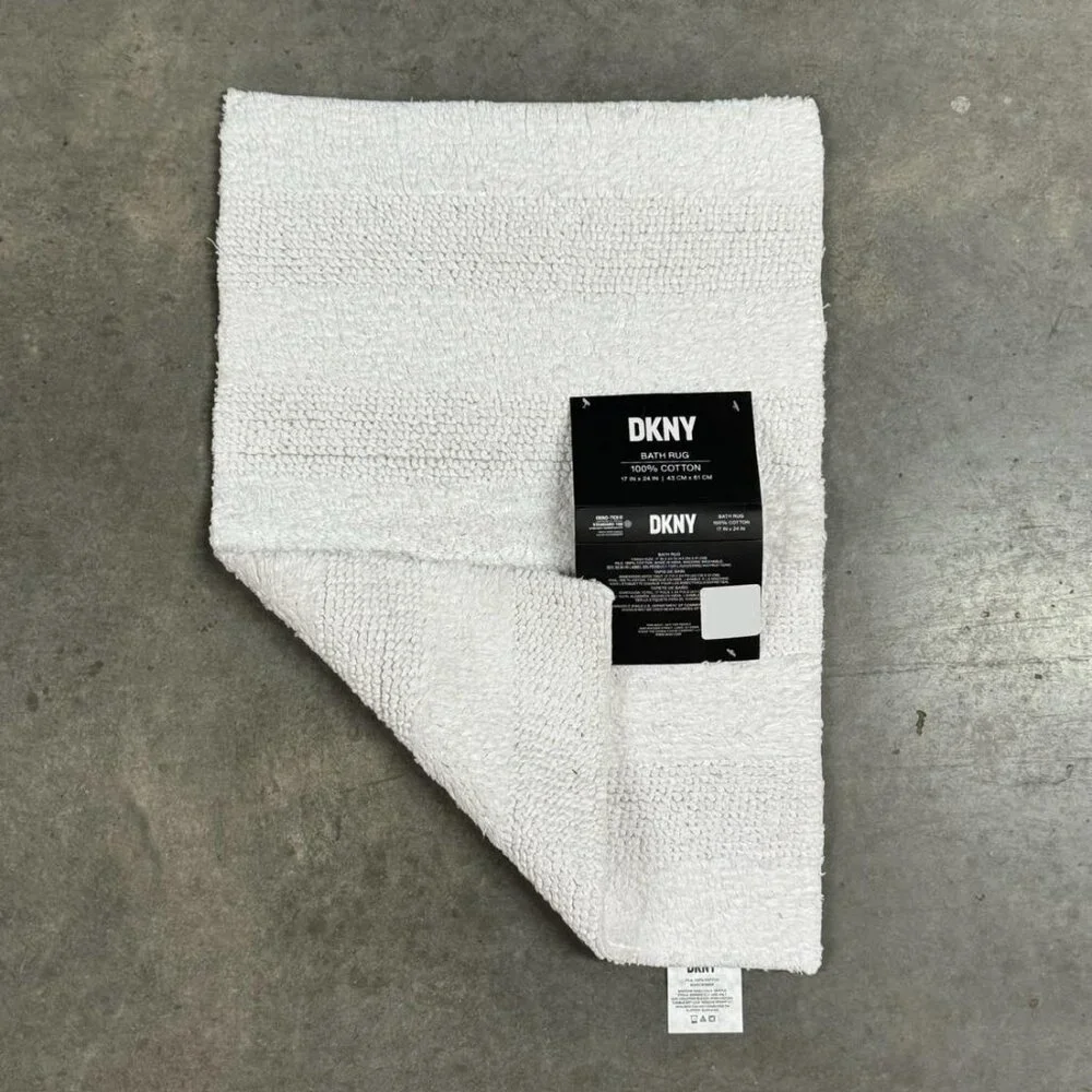 DKNY 17 x 24 White Bath Rug Mat Reversible COTTON Stripes Striped Knit Ivory